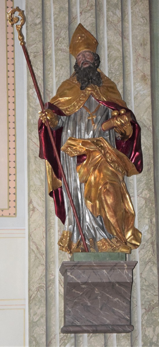 The sculpture of St Nicholas, parish church, Arzberg (photo by Christina Pichler, 2018)