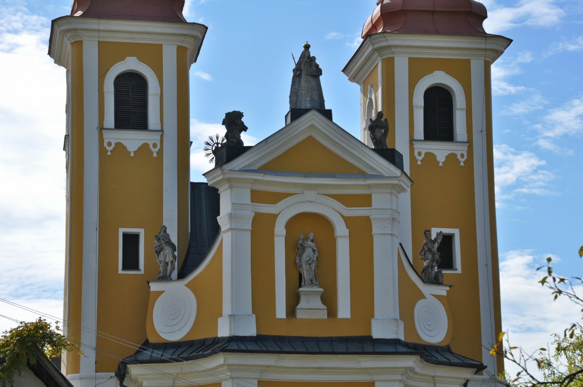 The façade of the Parish Church of St Mary and St Margaret the Virgin in Sladka gora (photo by Valentina Pavlič, 2017)