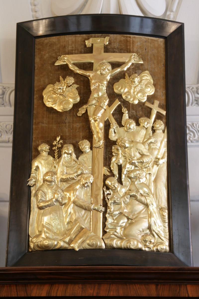 Relief Christ on the Cross on the communion-cup cabinet in the vestry, Cathedral Graz (photo by Diocesan Museum Graz, 2014)