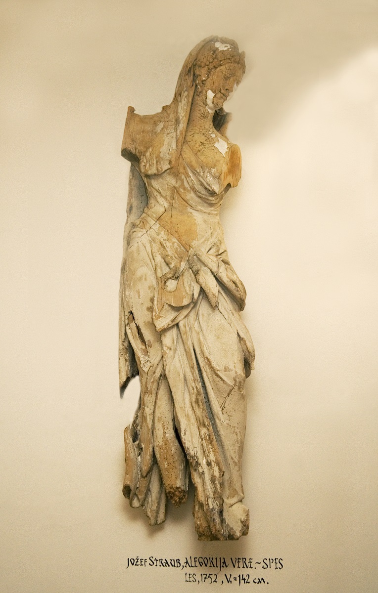 The sculpture of Faith from the roof of the pulpit (Institute for the Protection of Cultural Heritage of Slovenia, photo by Valentin Benedik, 2018)