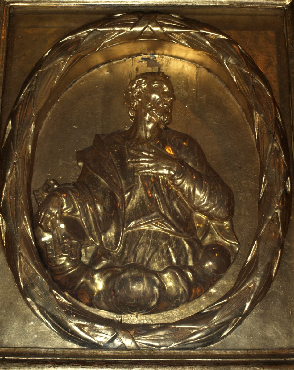Relief St Peter, tabernacle, high altar, Welsche church, Graz (photo by Christina Pichler, 2018)