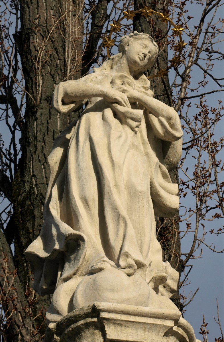 Mary, detail, Marian Column, Karlauplatz (photo by Anja Lindbichler, 2018)
