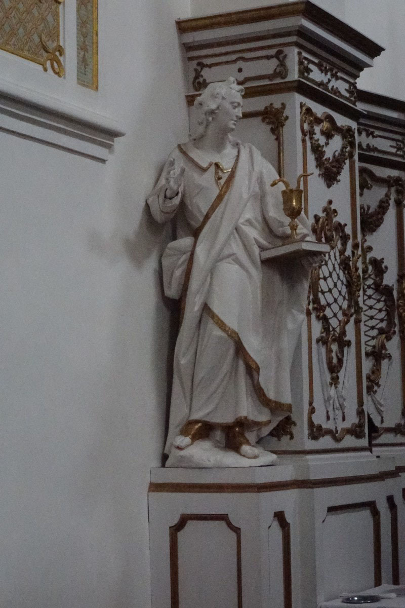The sculpture of St John in the choir of the Parish (former Monastery) Church of St Alto and St Bridget, Altomünster (Bavarian State Department of Monuments and Sites, photo by Rupert Karbacher, 2019)