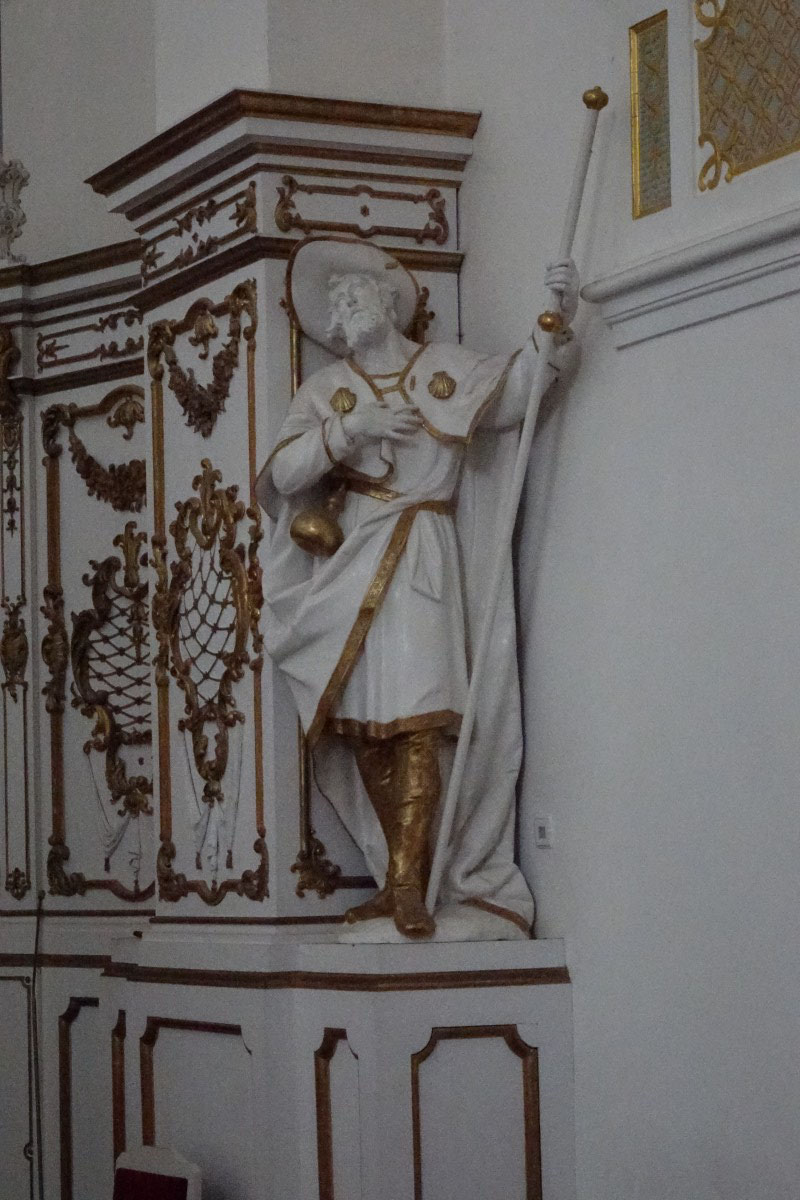 The sculpture of St James at the choir of the Parish (former Monastery) Church of St Alto and St Biridget, Altomünster (Bavarian State Department of Monuments and Sites, photo by Rupert Karbacher, 2019)