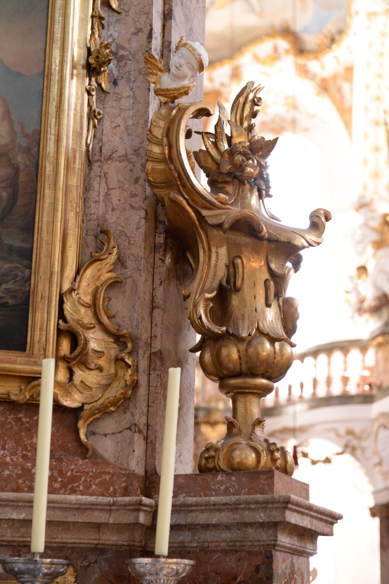 Left side altar of St John the Baptist in the Benedictine Abbey and Pilgrimage Church of Sts Nicholas, Elisabeth and Mary in Andechs, detail (Bavarian State Department of Monuments and Sites, photo by Martin Mannewitz, 2018)