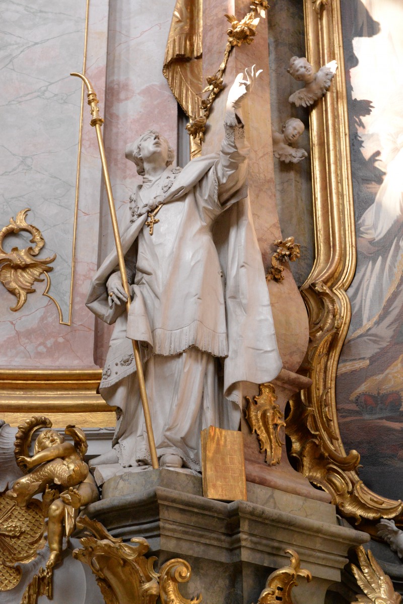 Left side altar of St Corbinian in the Benedictine Abbey, Parish and Pilgrimage Church of St Mary in Ettal (Bavarian State Department of Monuments and Sites, photo by Martin Mannewitz, 2018)