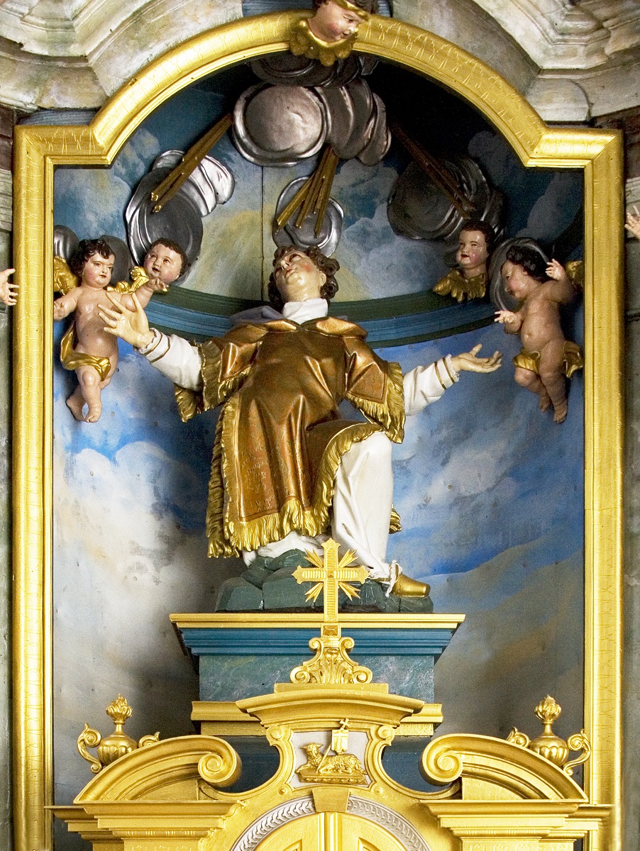 The sculpture of St Stephen (Institute for the Protection of Cultural Heritage of Slovenia, photo by Valentin Benedik, 2018)