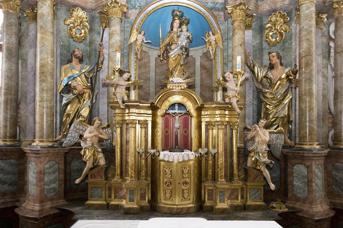 The high altar in the Parish Church of Virgin Mary in Slivnica pri Mariboru (Institute for the Protection of Cultural Heritage of Slovenia, photo by Valentin Benedik, 2018)