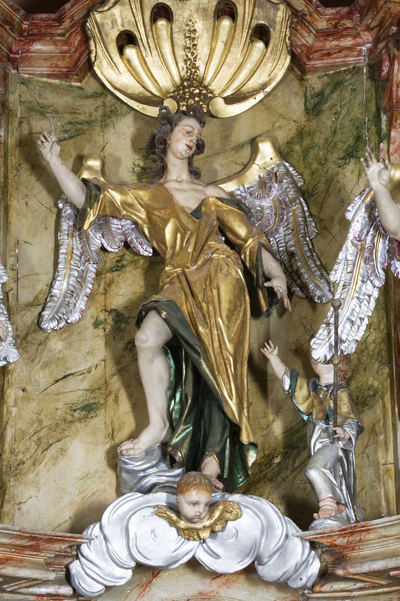 The sculptures of Raphael with Tobias (Institute for the Protection of Cultural Heritage of Slovenia, photo by Valentin Benedik, 2018)